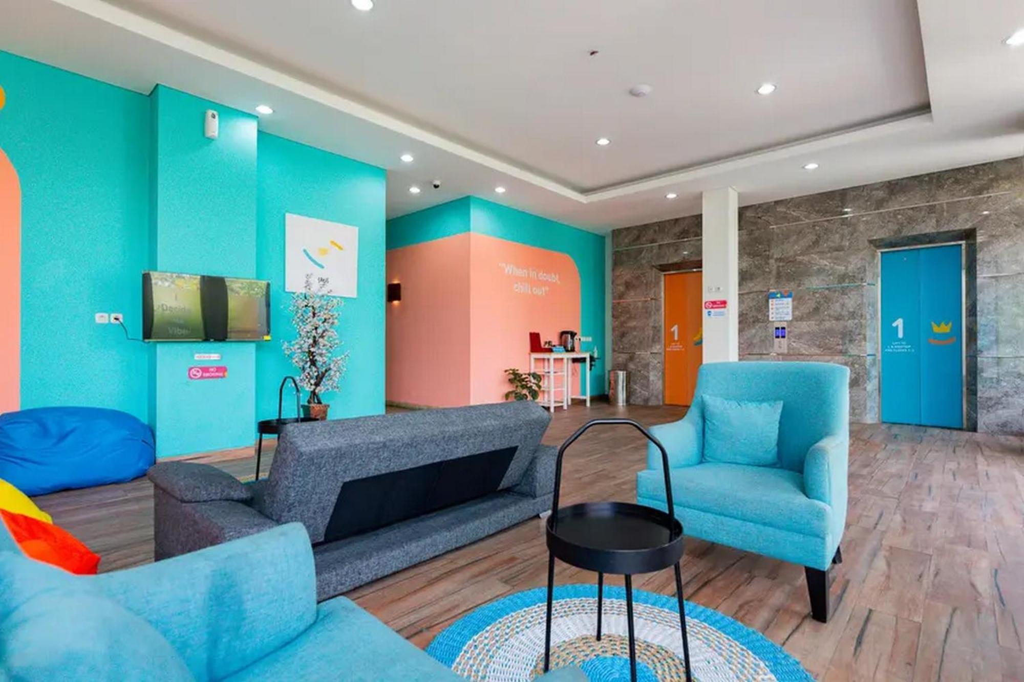 Sans Hotel Rajawali Surabaya By Reddoorz Krembangan Esterno foto