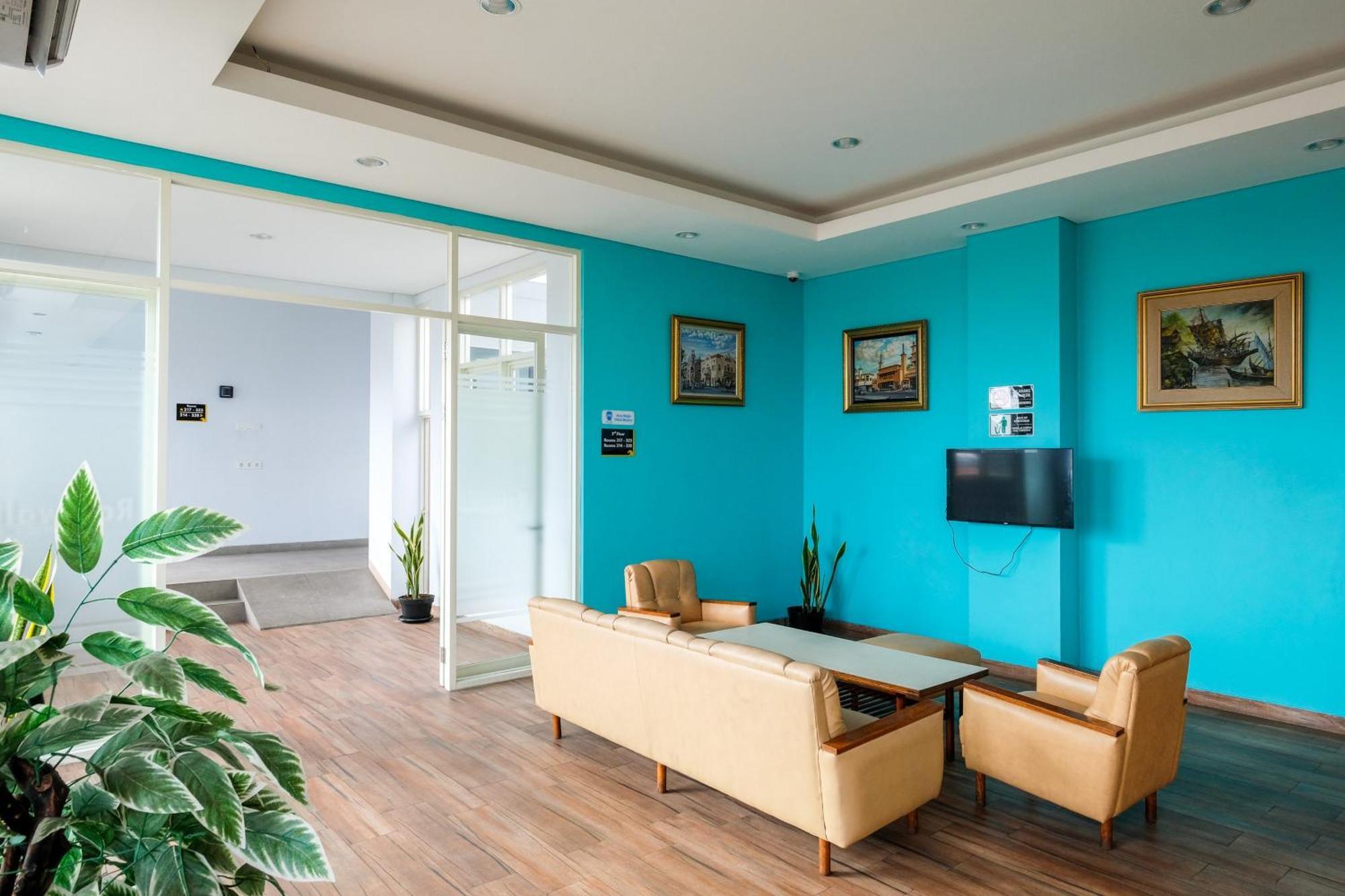 Sans Hotel Rajawali Surabaya By Reddoorz Krembangan Esterno foto